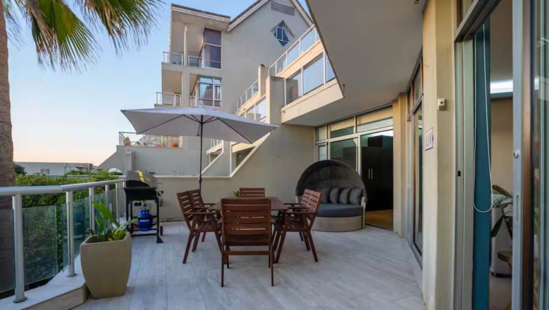 To Let 2 Bedroom Property for Rent in Dolphin Beach Western Cape